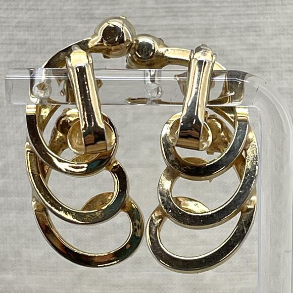 Vintage Gold Tone Spiral Clip-On Earrings w/ Clear Rhinestones Elegant Retro - Picture 2 of 3